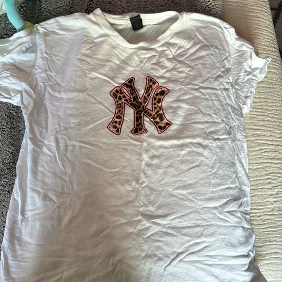 Medium Yankees baby tee - Picture 1 of 2